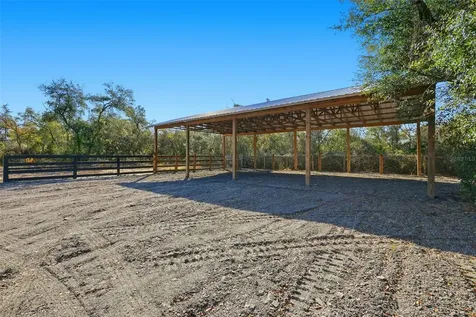 370 Sand Pine Place Geneva FL 32732