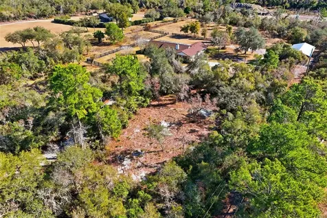 370 Sand Pine Place Geneva FL 32732
