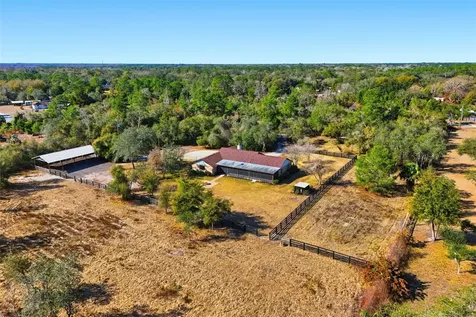 370 Sand Pine Place Geneva FL 32732