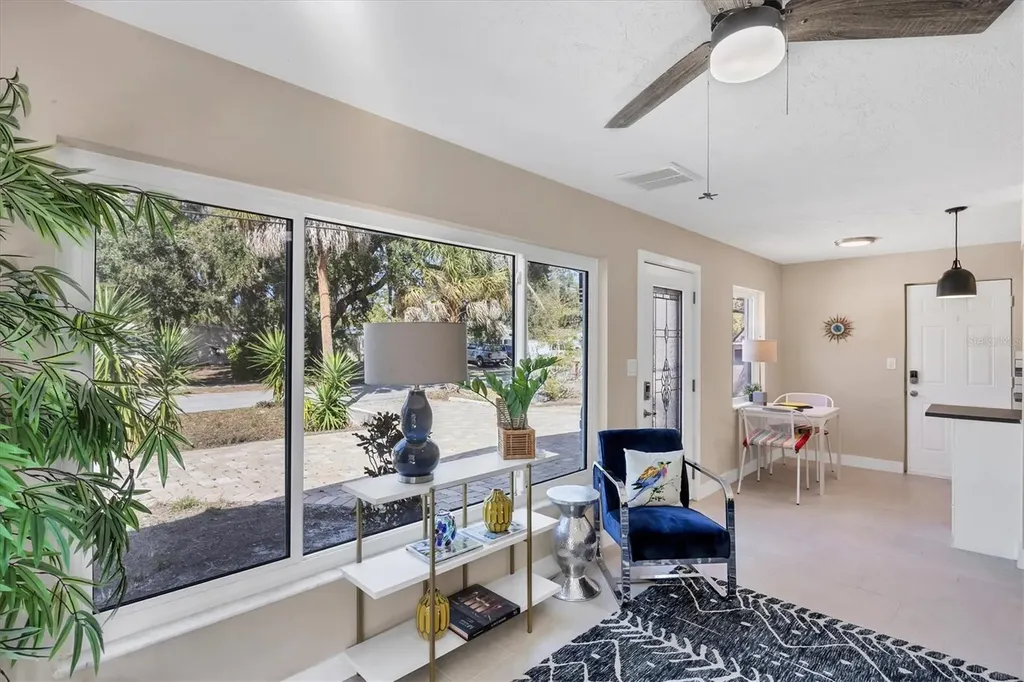 2111 Vinson Avenue Sarasota FL 34232