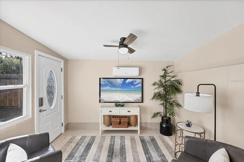 2111 Vinson Avenue Sarasota FL 34232