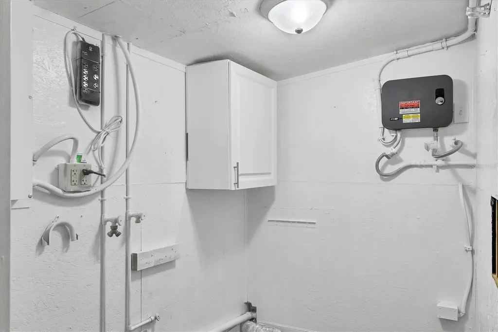 2111 Vinson Avenue Sarasota FL 34232