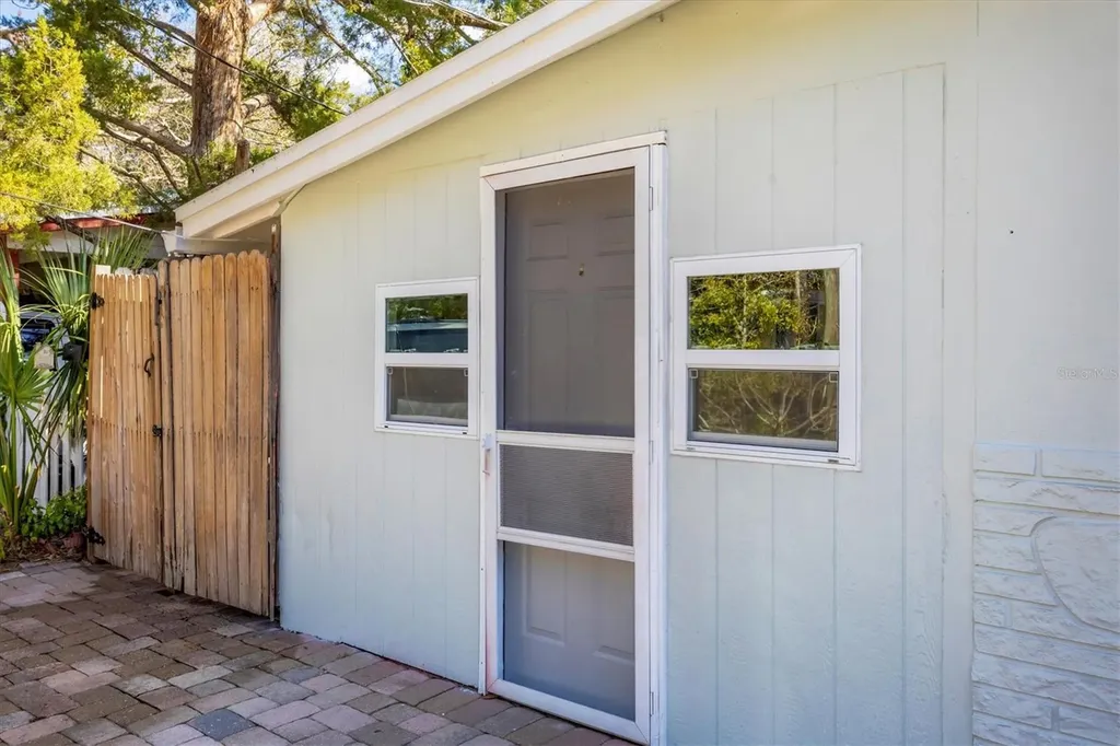 2111 Vinson Avenue Sarasota FL 34232