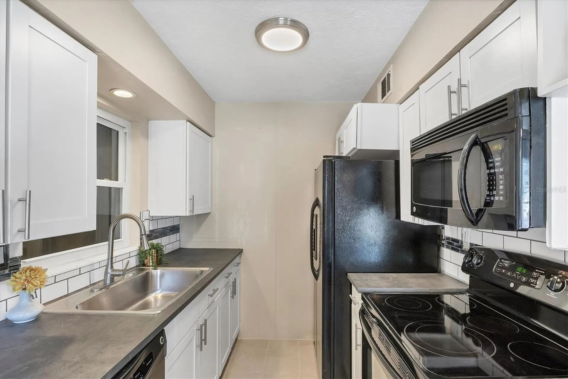 2111 Vinson Avenue Sarasota FL 34232