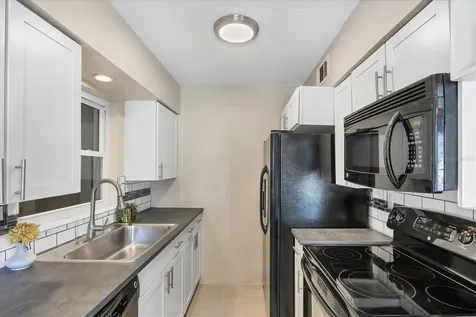 2111 Vinson Avenue Sarasota FL 34232