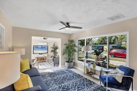 2111 Vinson Avenue Sarasota FL 34232