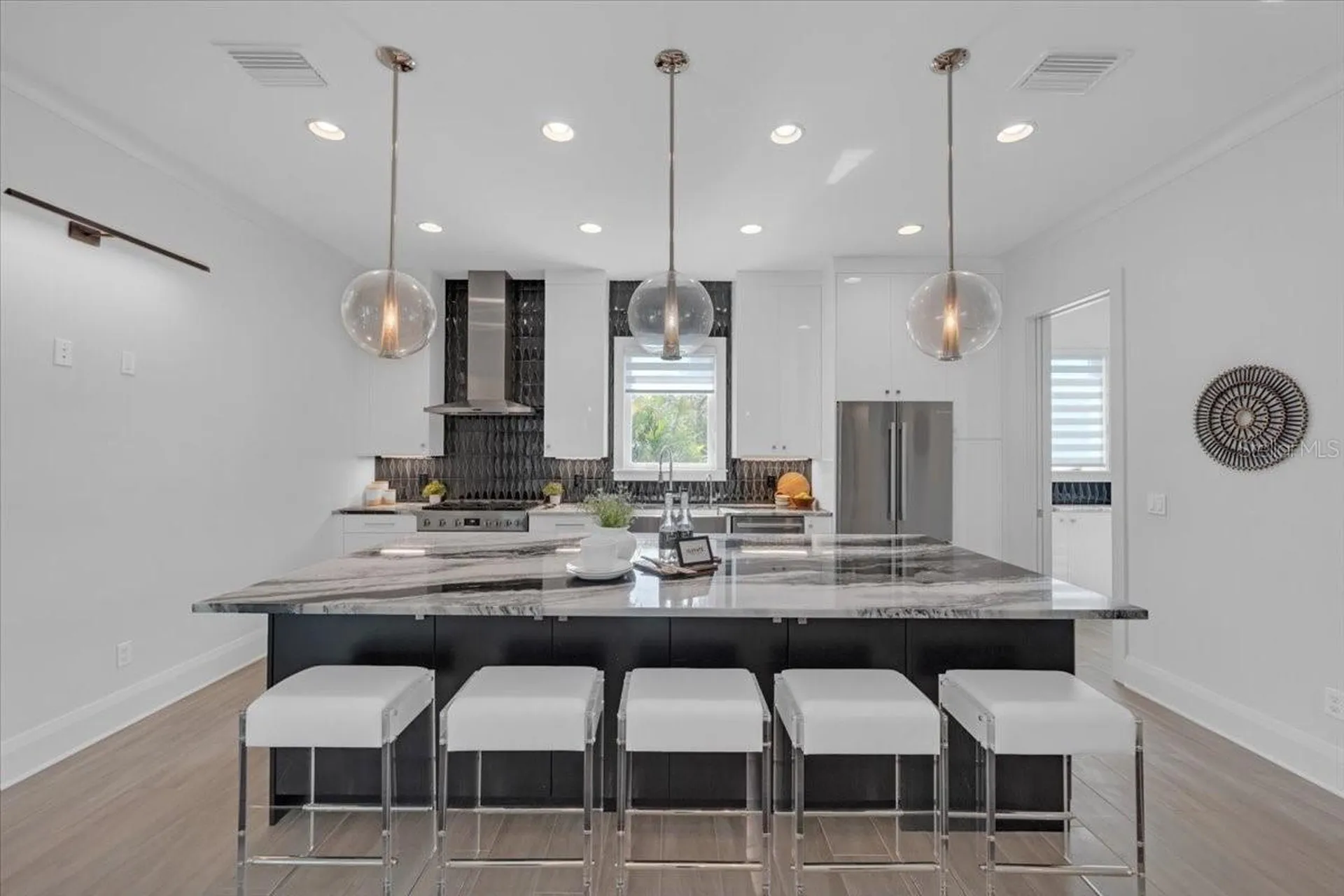 419 Bayview Drive NE St Petersburg FL 33704