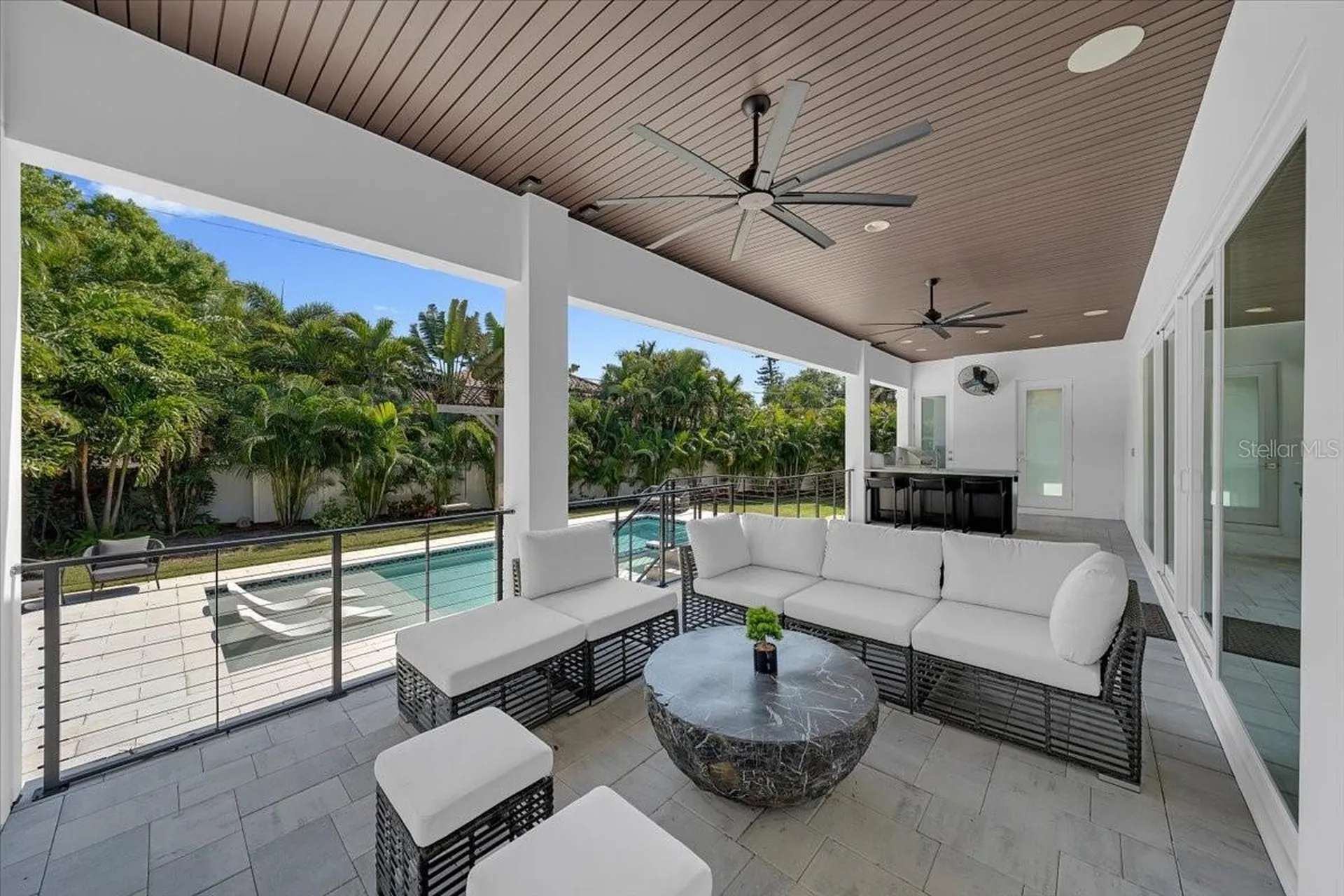 419 Bayview Drive NE St Petersburg FL 33704