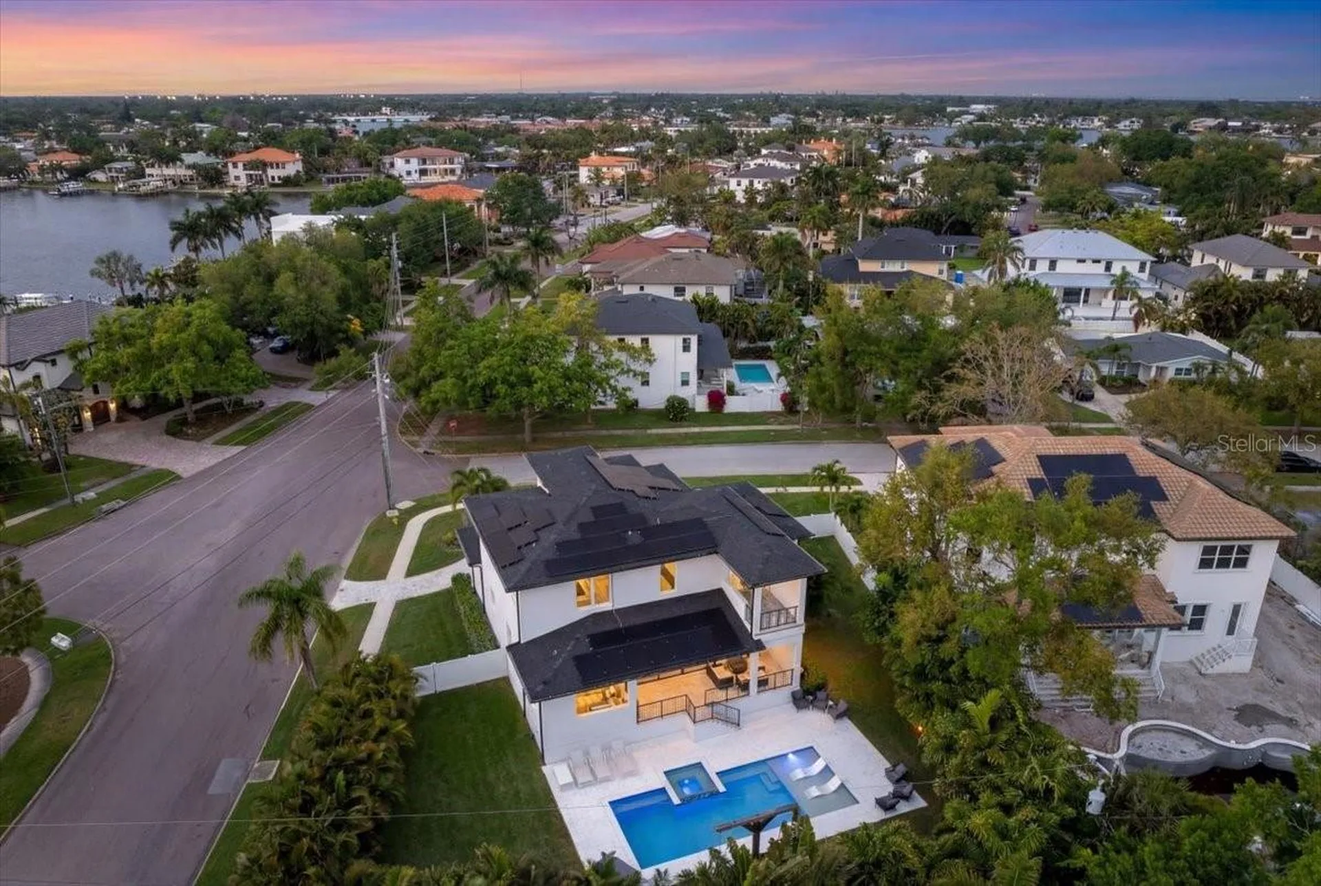 419 Bayview Drive NE St Petersburg FL 33704