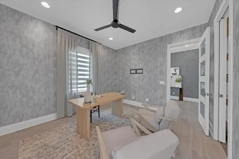 419 Bayview Drive NE St Petersburg FL 33704