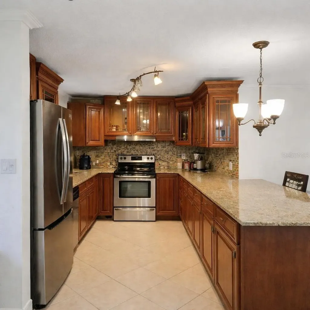 1021 Fairburn Avenue Clearwater FL 33755