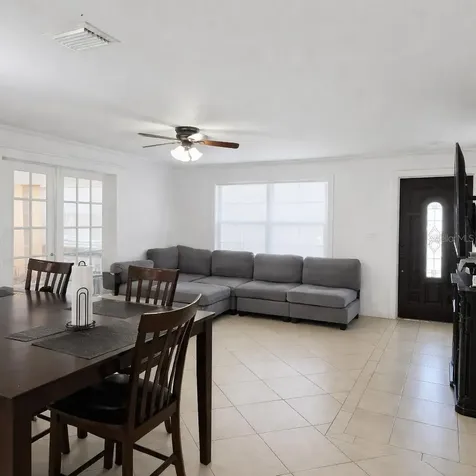 1021 Fairburn Avenue Clearwater FL 33755