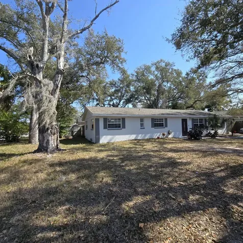 1021 Fairburn Avenue Clearwater FL 33755