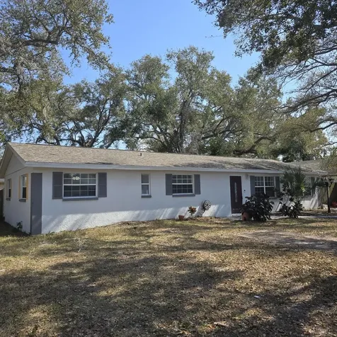 1021 Fairburn Avenue Clearwater FL 33755