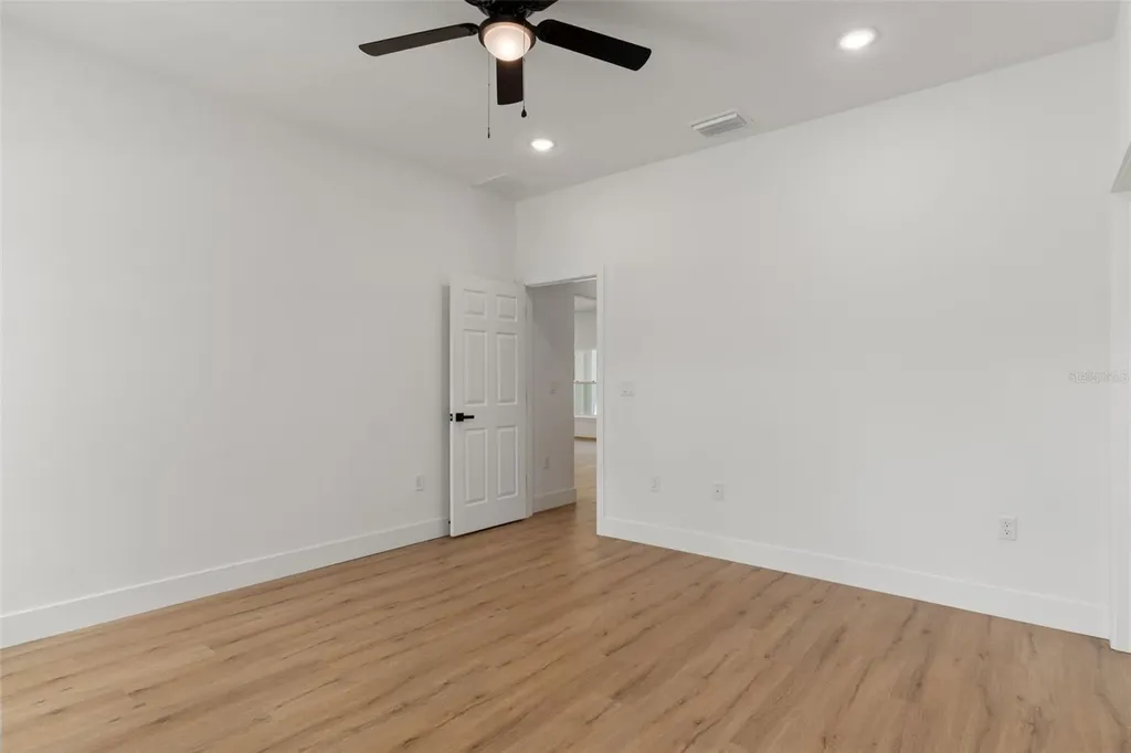 1813 W Hialeah Drive Citrus Springs FL 34434
