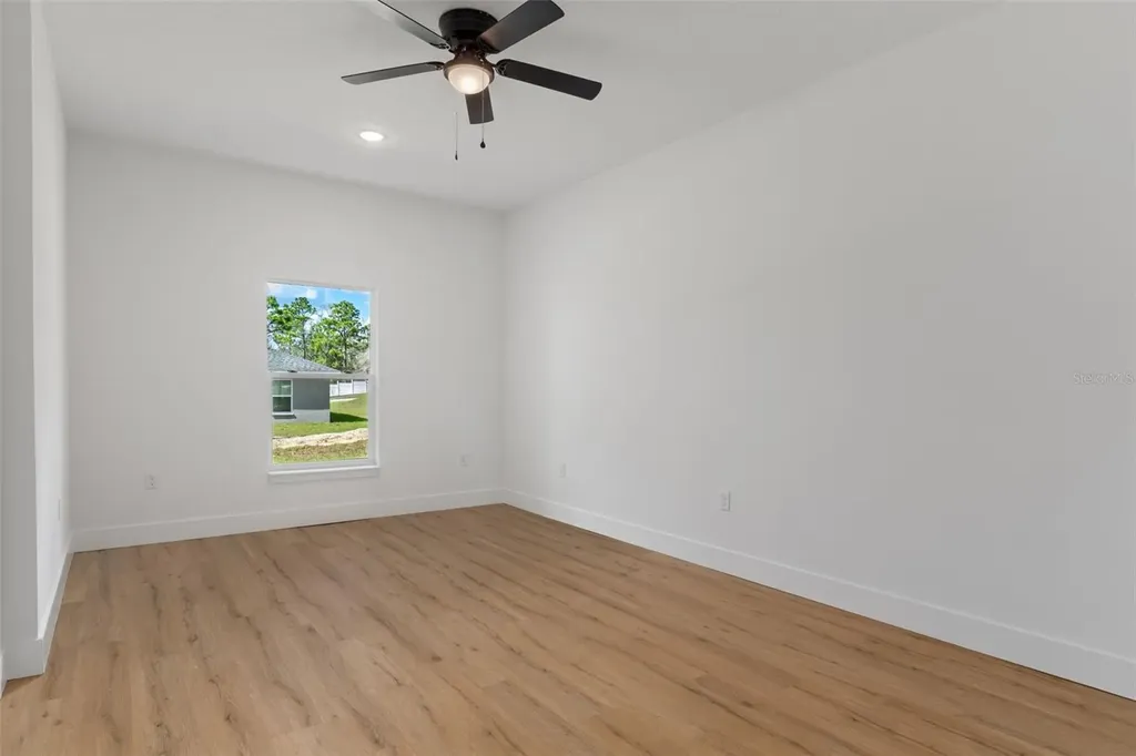 1813 W Hialeah Drive Citrus Springs FL 34434