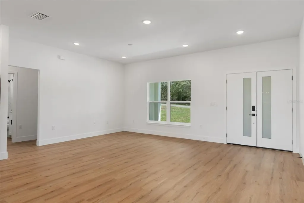 1813 W Hialeah Drive Citrus Springs FL 34434