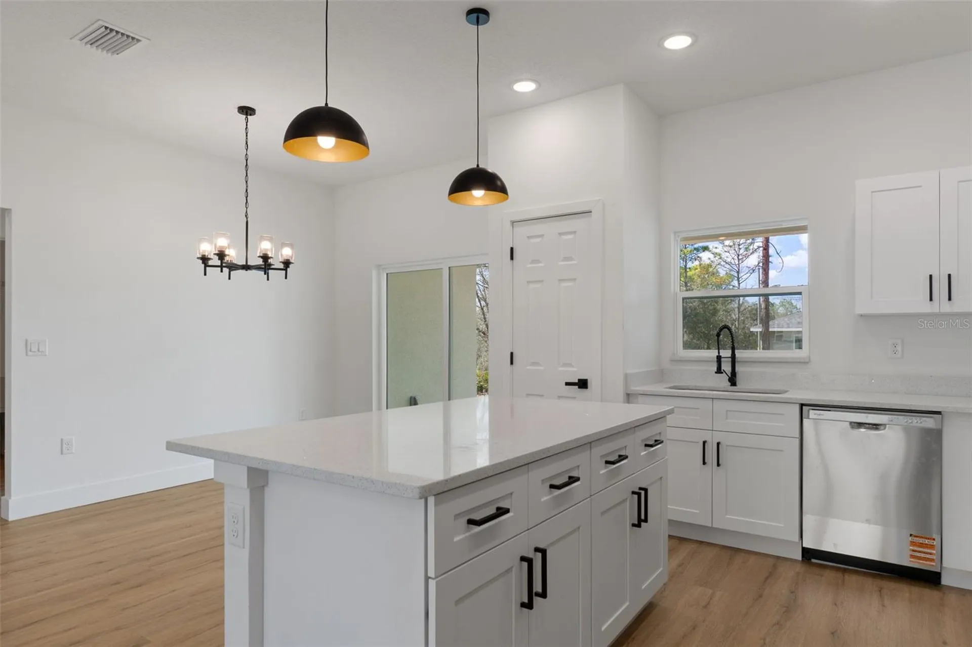 1813 W Hialeah Drive Citrus Springs FL 34434