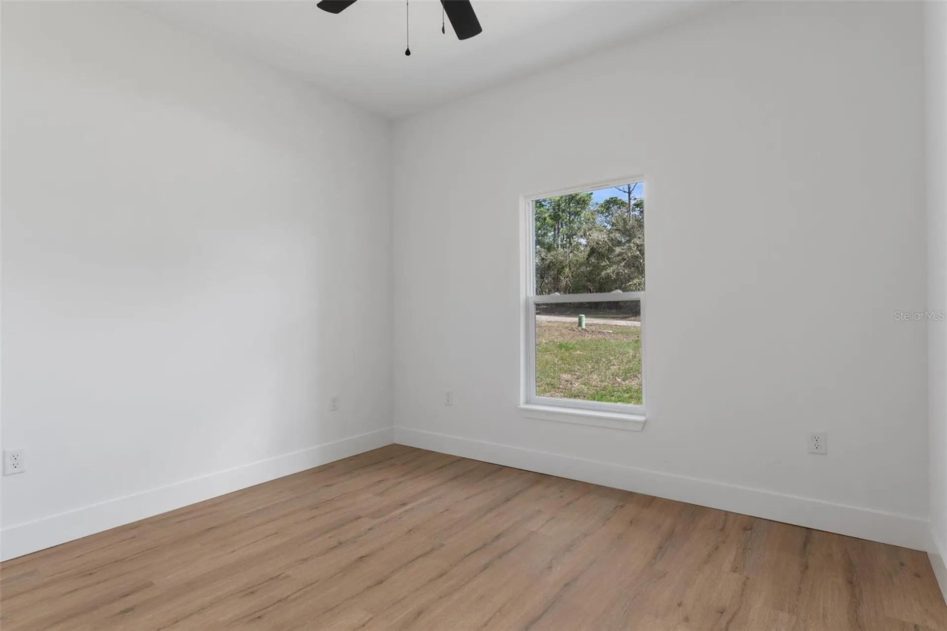 1813 W Hialeah Drive Citrus Springs FL 34434