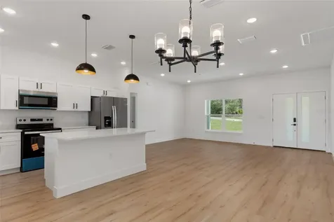 1813 W Hialeah Drive Citrus Springs FL 34434