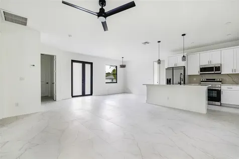 16290 Banyan Avenue Port Charlotte FL 33954