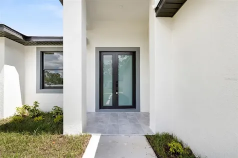 16290 Banyan Avenue Port Charlotte FL 33954