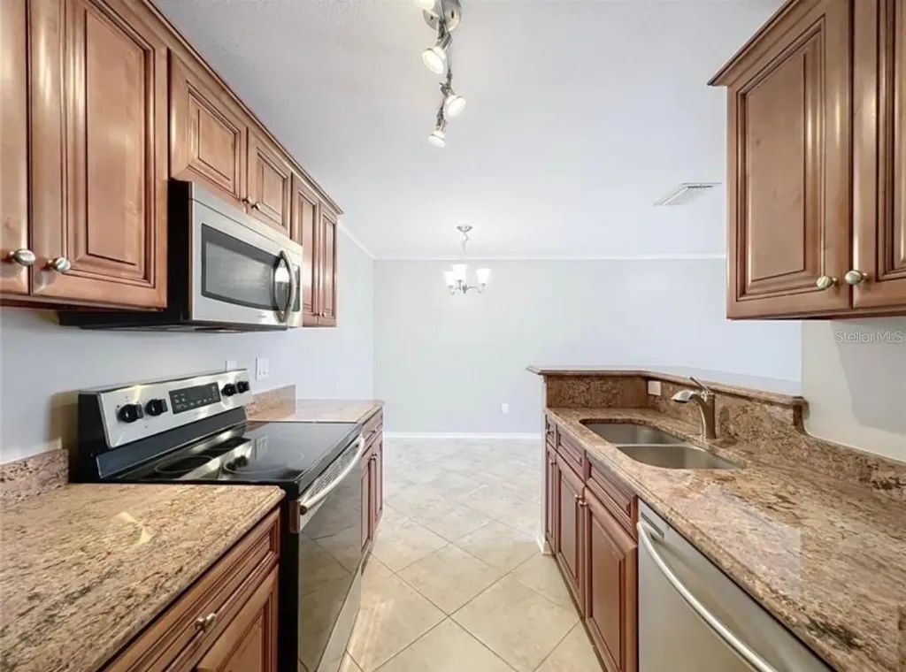 2513 Grassy Point Drive Lake Mary FL 32746