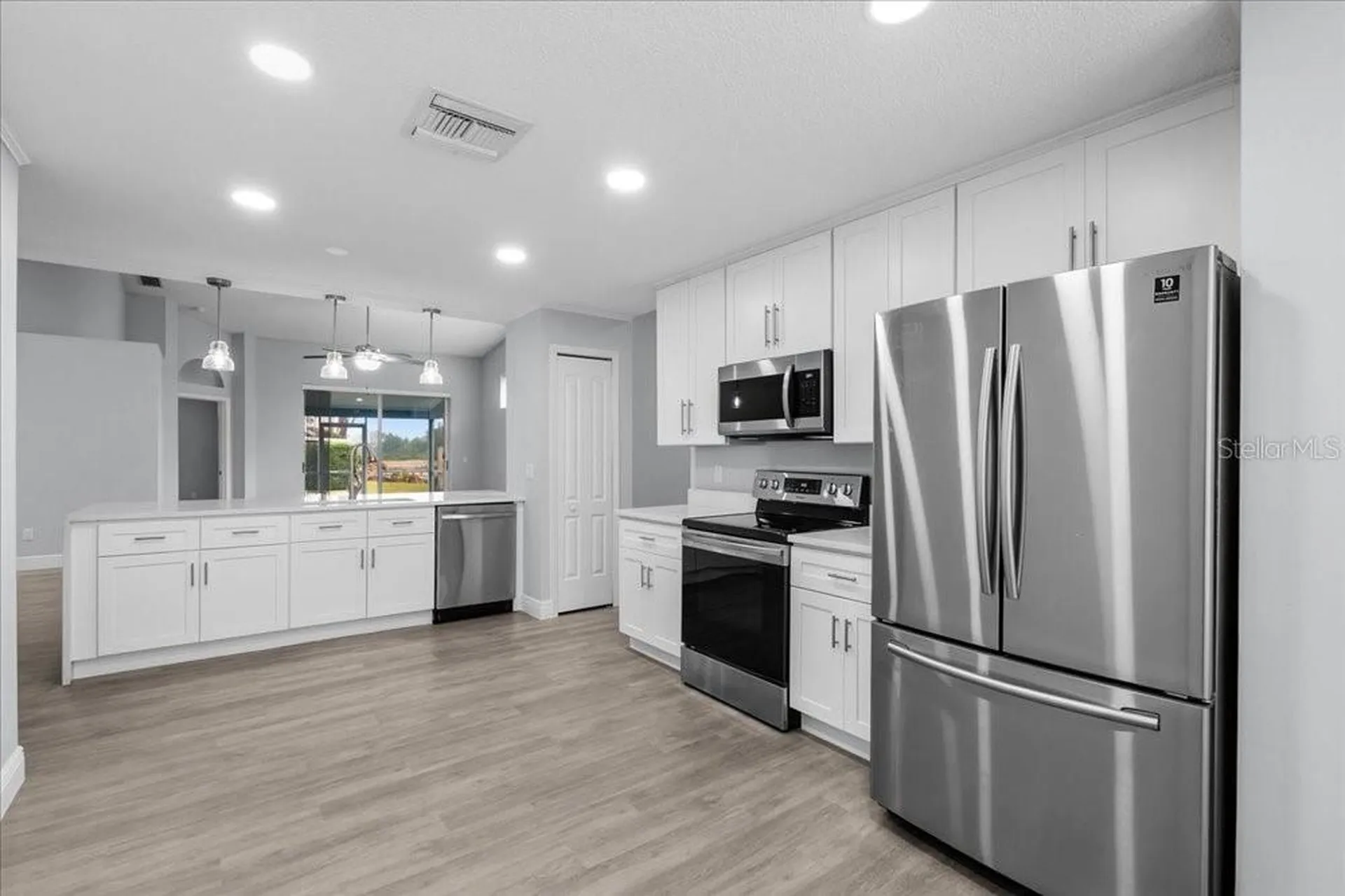 2435 Lake Jackson Circle Apopka FL 32703