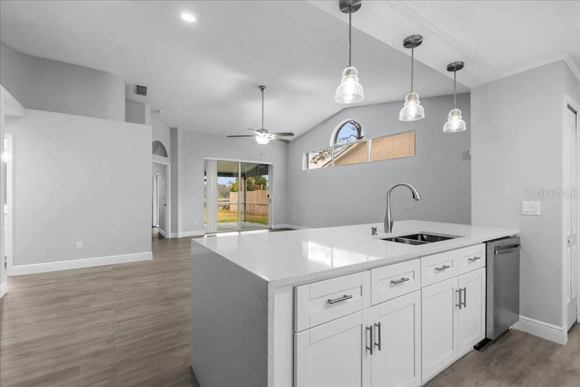 2435 Lake Jackson Circle Apopka FL 32703