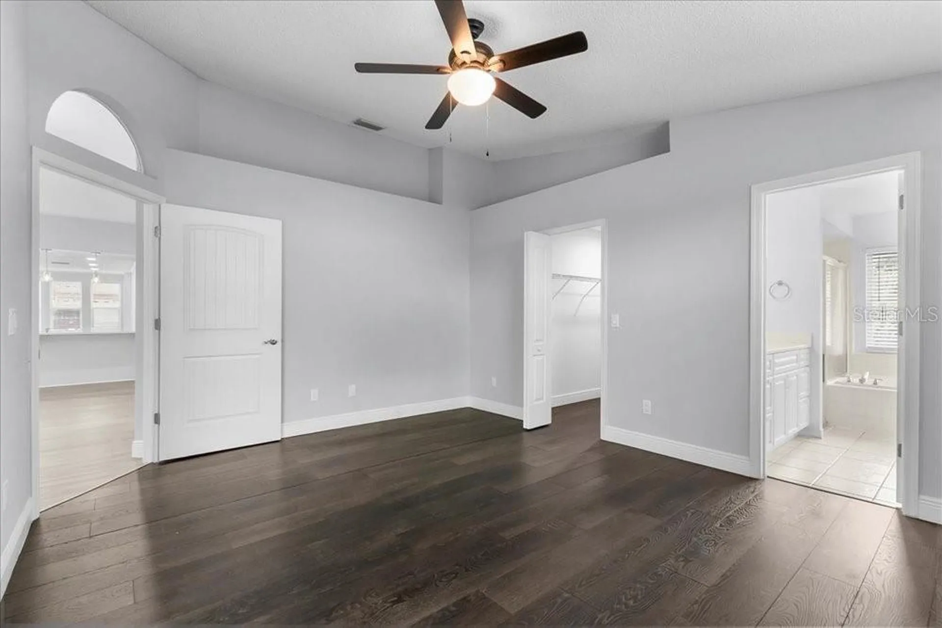2435 Lake Jackson Circle Apopka FL 32703