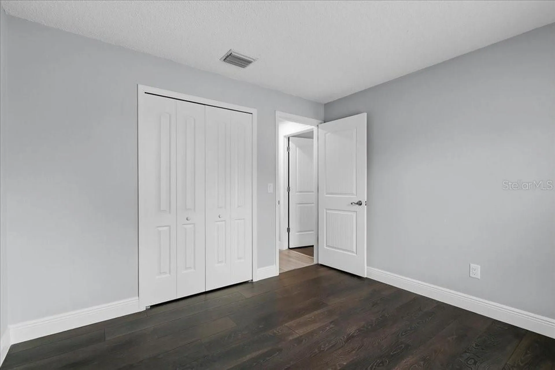 2435 Lake Jackson Circle Apopka FL 32703