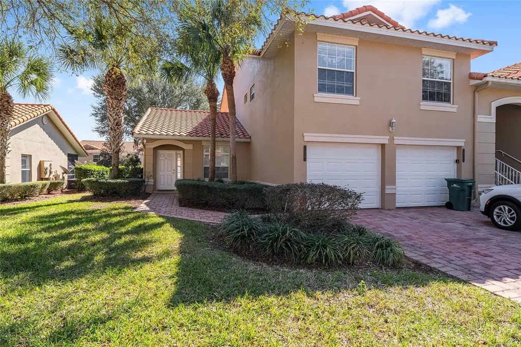5427 Compass Point Oxford FL 34484