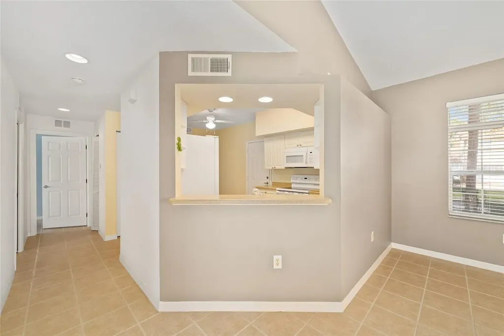 5427 Compass Point Oxford FL 34484