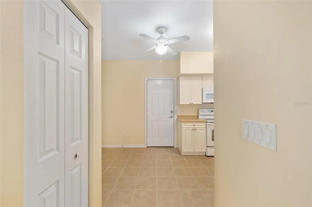 5427 Compass Point Oxford FL 34484
