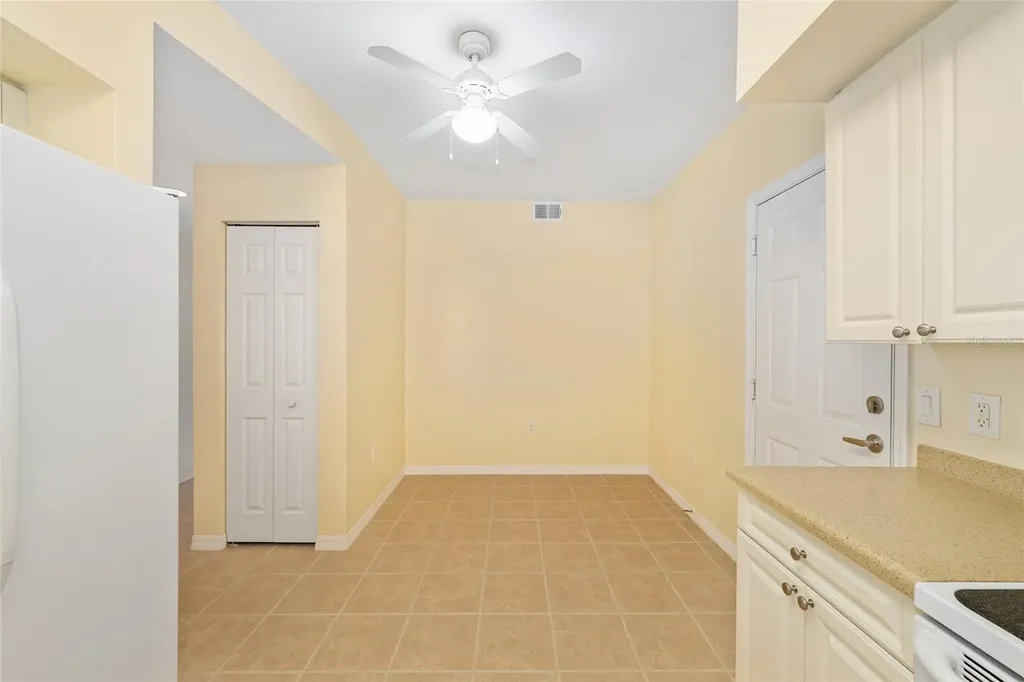 5427 Compass Point Oxford FL 34484