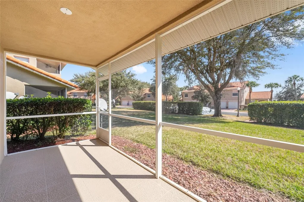 5427 Compass Point Oxford FL 34484