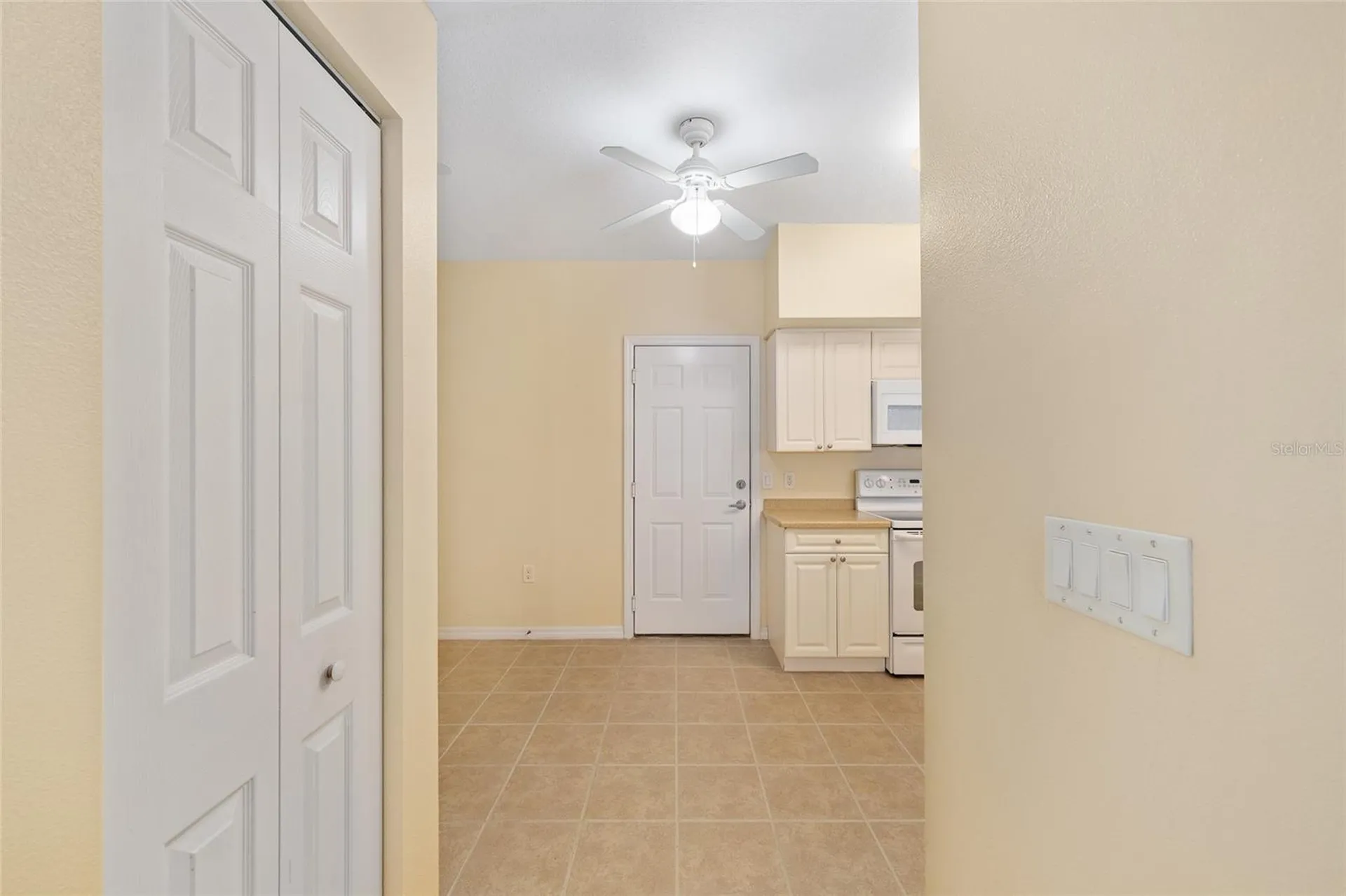 5427 Compass Point Oxford FL 34484