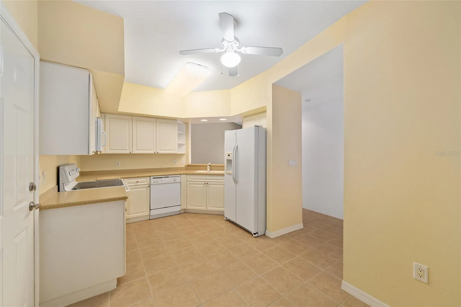 5427 Compass Point Oxford FL 34484