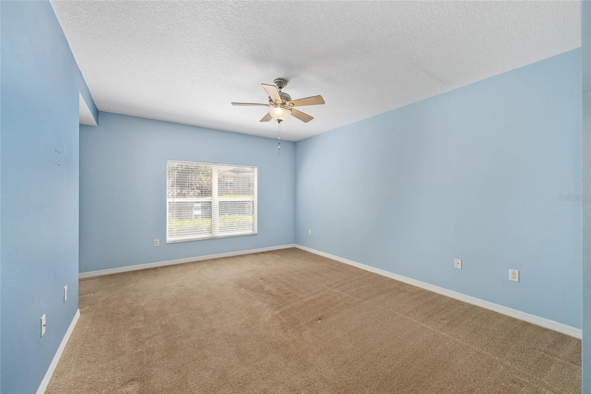 5427 Compass Point Oxford FL 34484