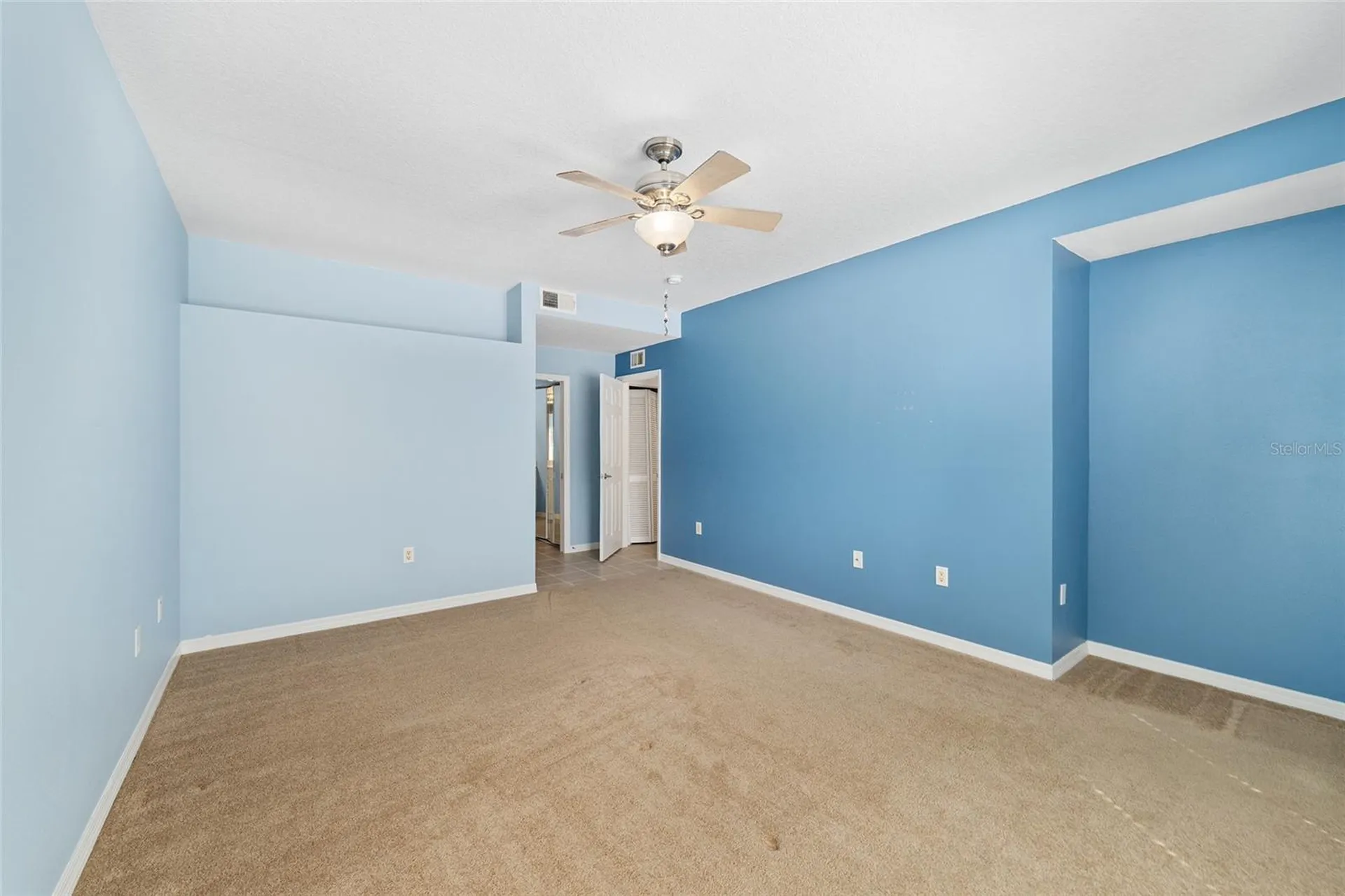 5427 Compass Point Oxford FL 34484