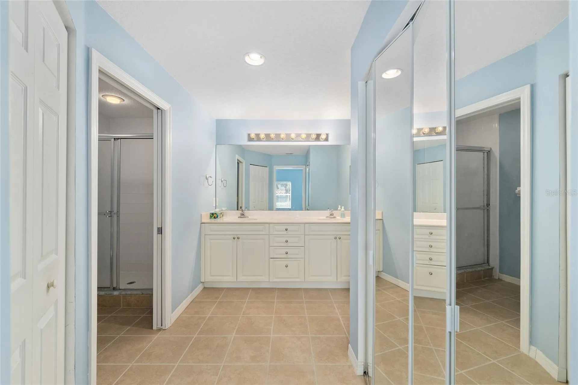 5427 Compass Point Oxford FL 34484