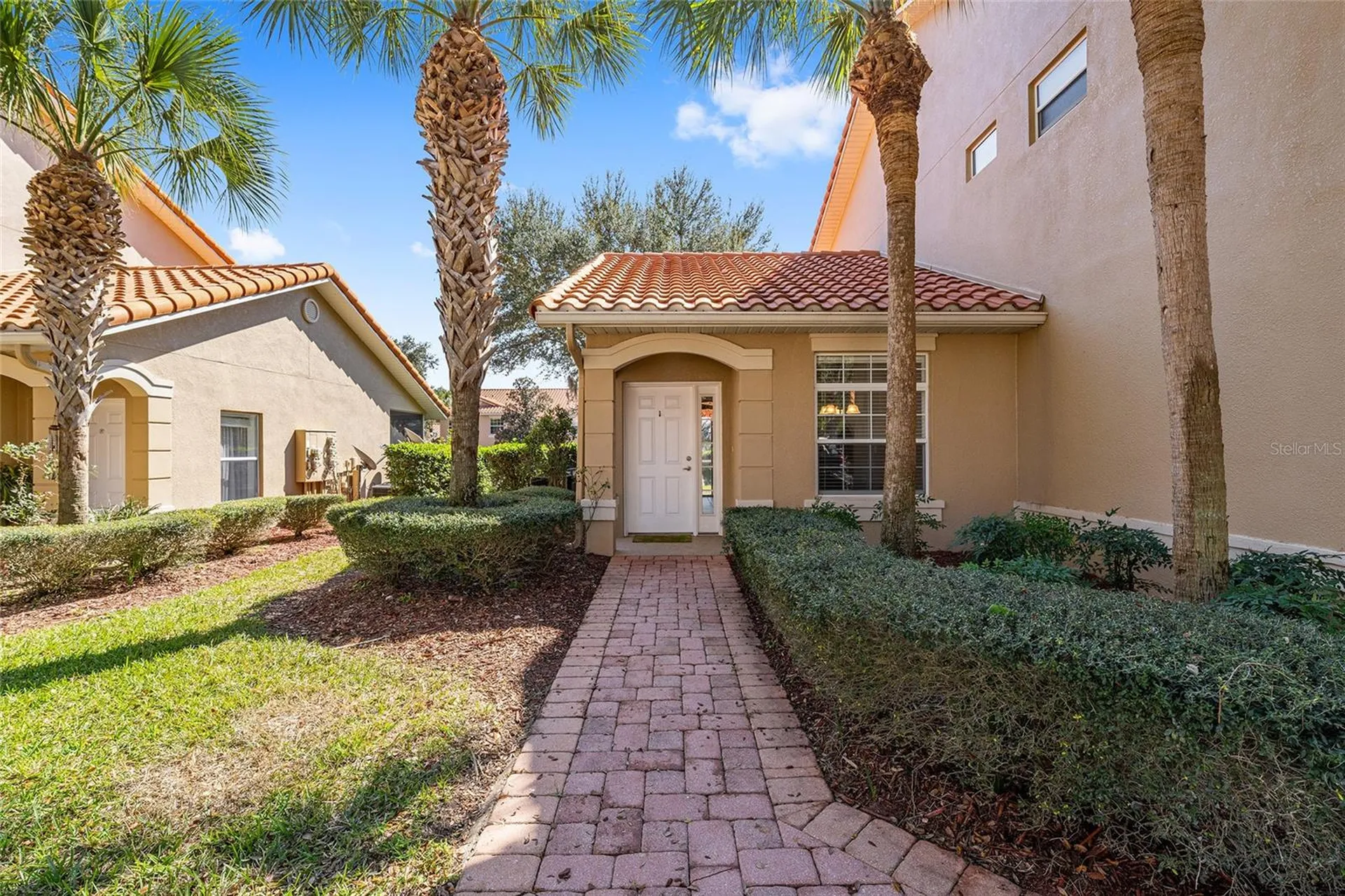 5427 Compass Point Oxford FL 34484