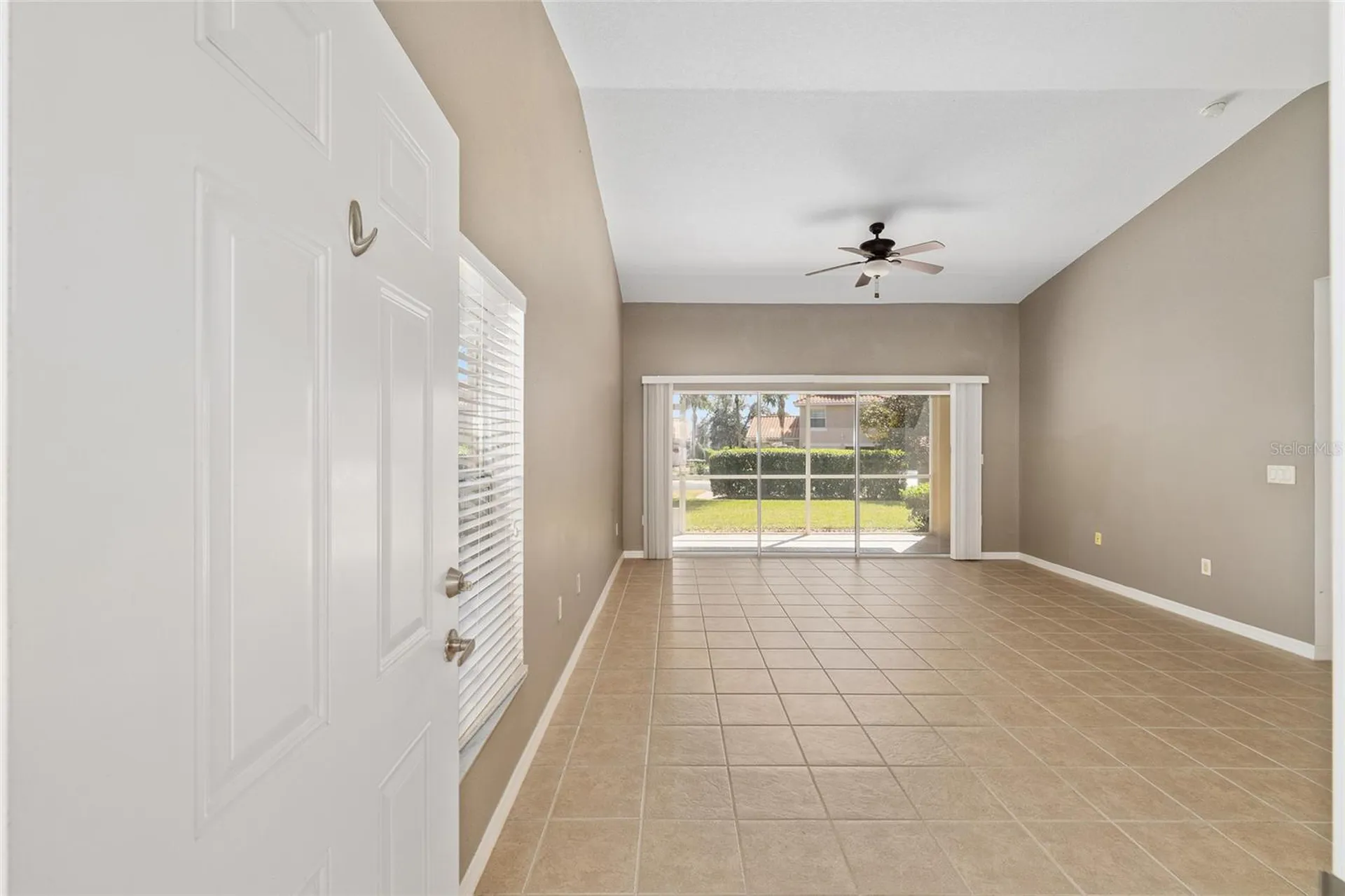 5427 Compass Point Oxford FL 34484