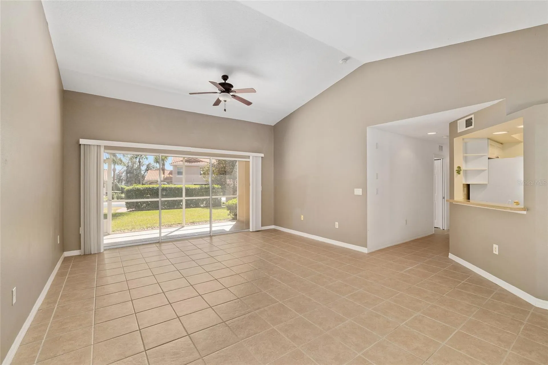 5427 Compass Point Oxford FL 34484