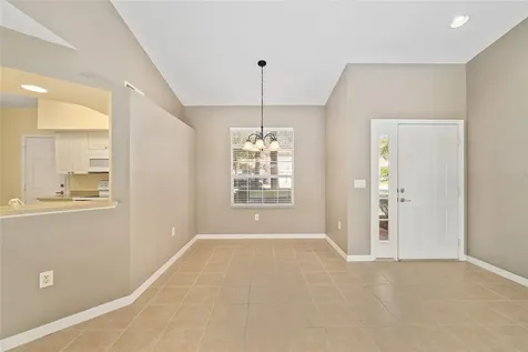5427 Compass Point Oxford FL 34484