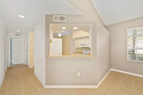 5427 Compass Point Oxford FL 34484