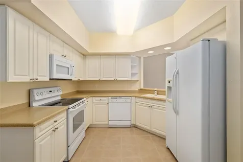 5427 Compass Point Oxford FL 34484