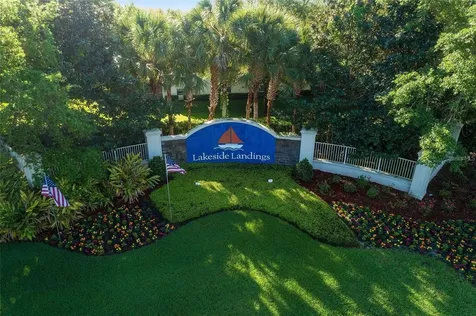 5427 Compass Point Oxford FL 34484