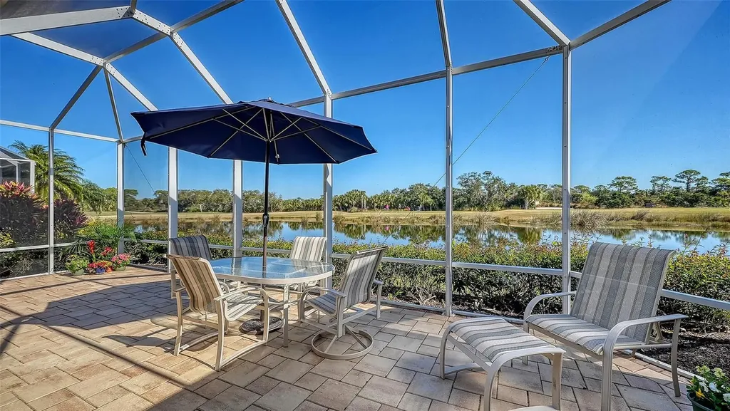 9447 Forest Hills Circle Sarasota FL 34238