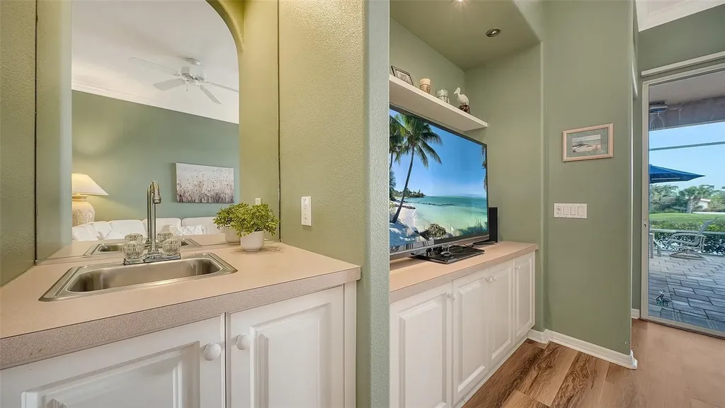 9447 Forest Hills Circle Sarasota FL 34238